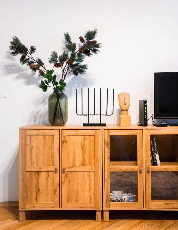 Metro Swietokrzyska Boho Aesthetic Apartment Warschau