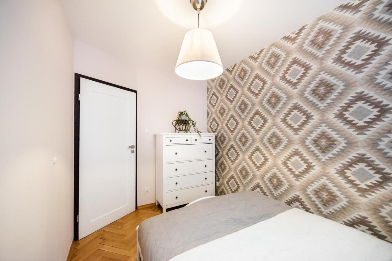 Apartment Metro Swietokrzyska Boho Aesthetic Warschau